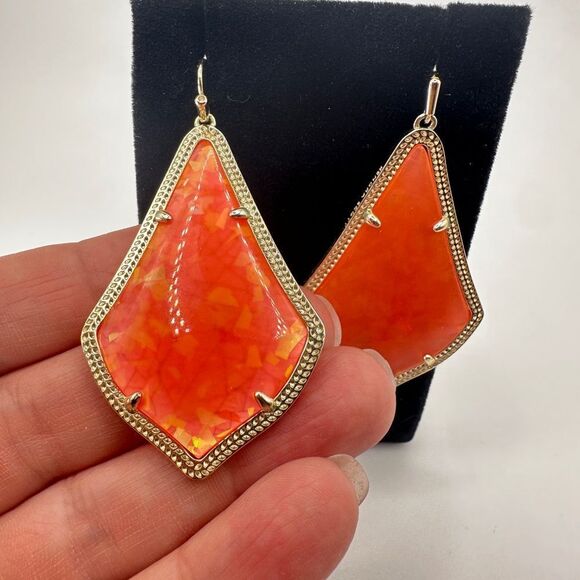 RARE retired Kendra Scott Peach Opal Alexandra Dangle Earrings in gold tone! - Picture 2 of 14